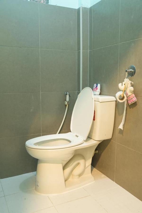 בנגקוק Nty Hostel Near Suvarnabhumi Airport מראה חיצוני תמונה