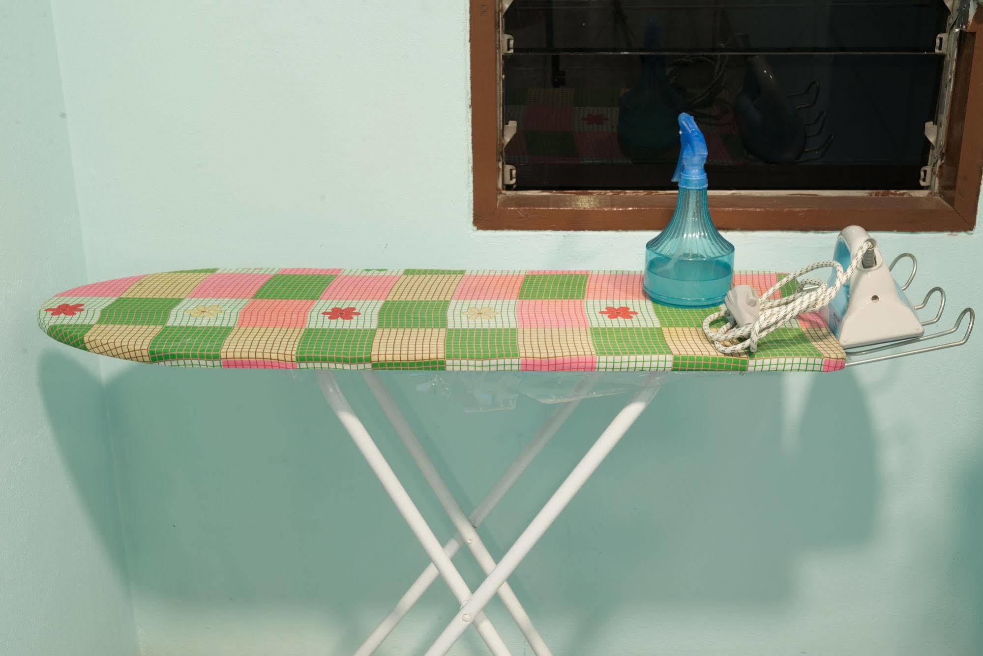 בנגקוק Nty Hostel Near Suvarnabhumi Airport מראה חיצוני תמונה