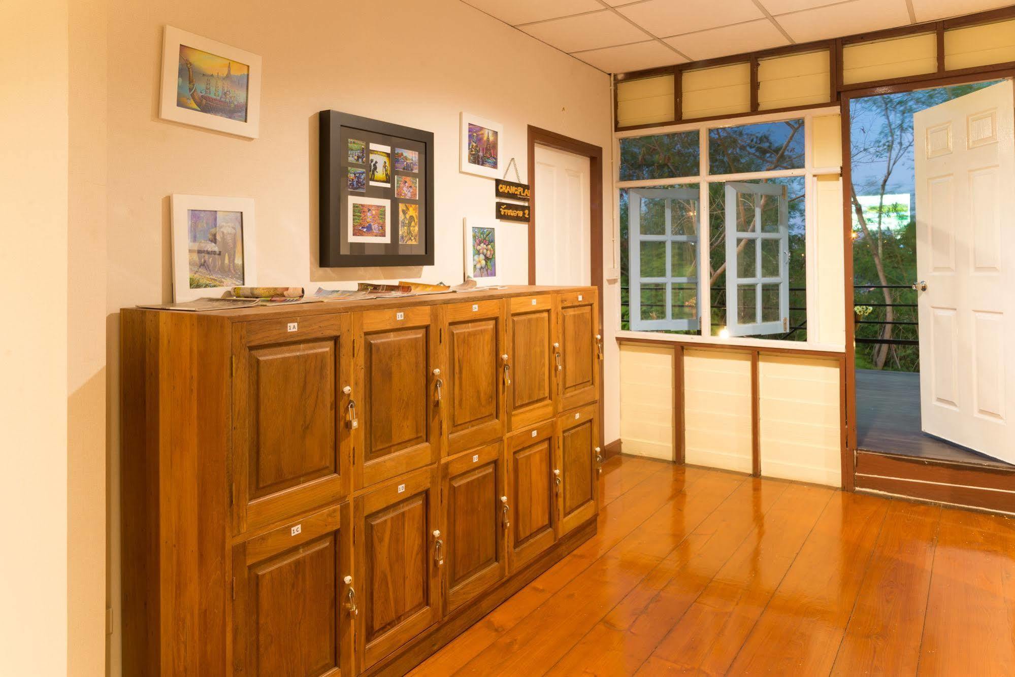 בנגקוק Nty Hostel Near Suvarnabhumi Airport מראה חיצוני תמונה