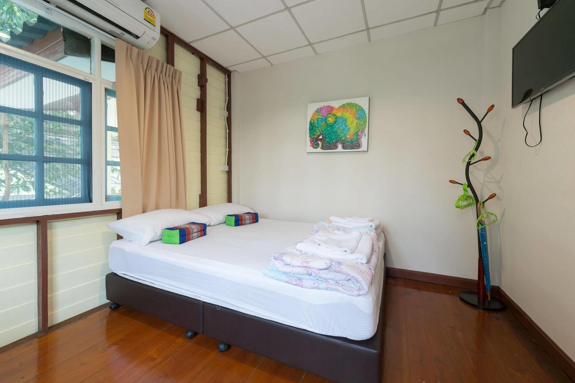 בנגקוק Nty Hostel Near Suvarnabhumi Airport מראה חיצוני תמונה