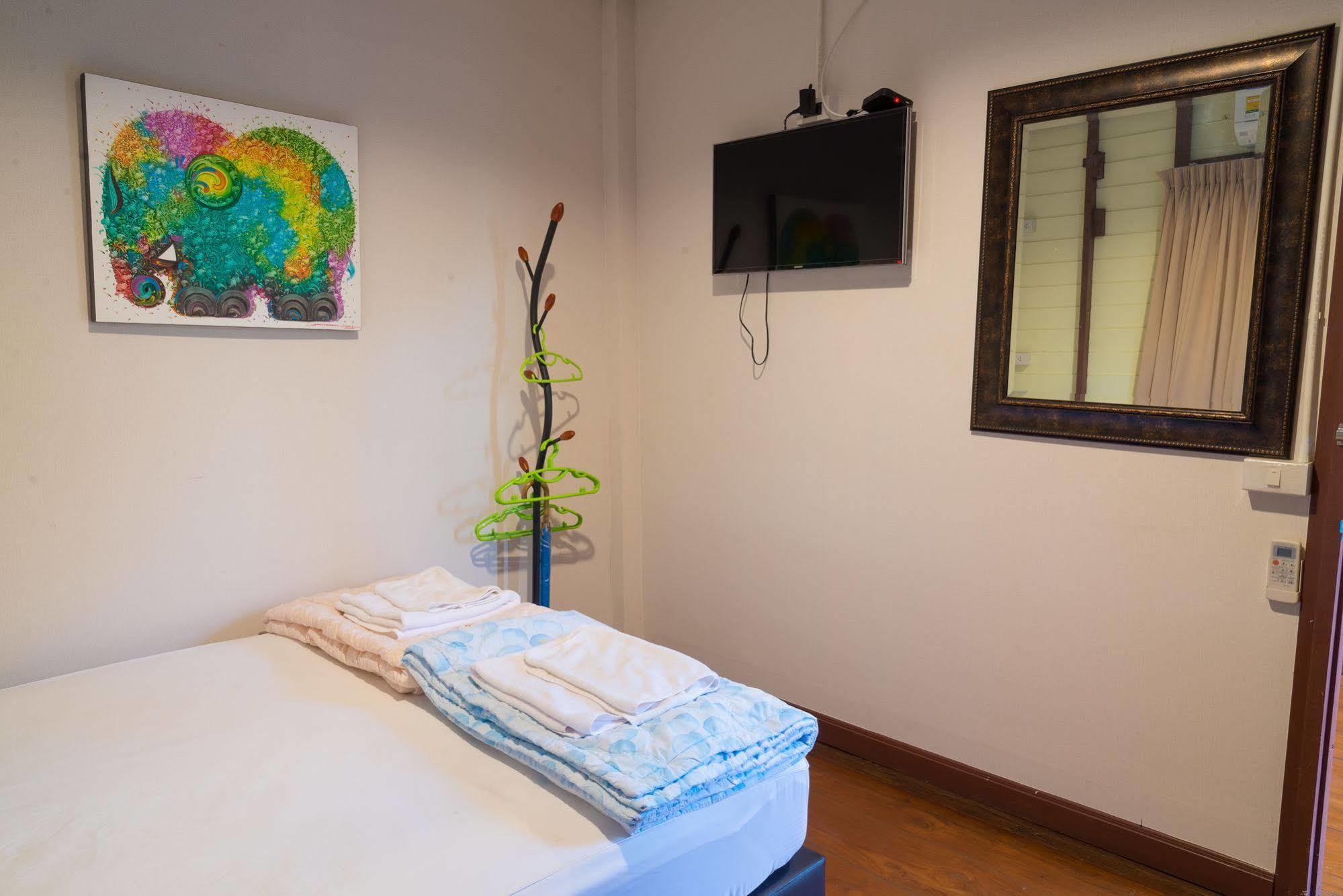 בנגקוק Nty Hostel Near Suvarnabhumi Airport מראה חיצוני תמונה